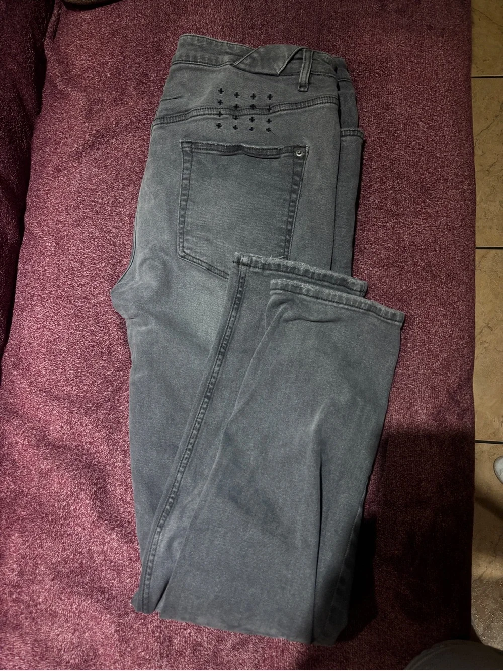 Ksubi Men  Charcoal Skinny Jeans and slim has tag just token off you can sow it